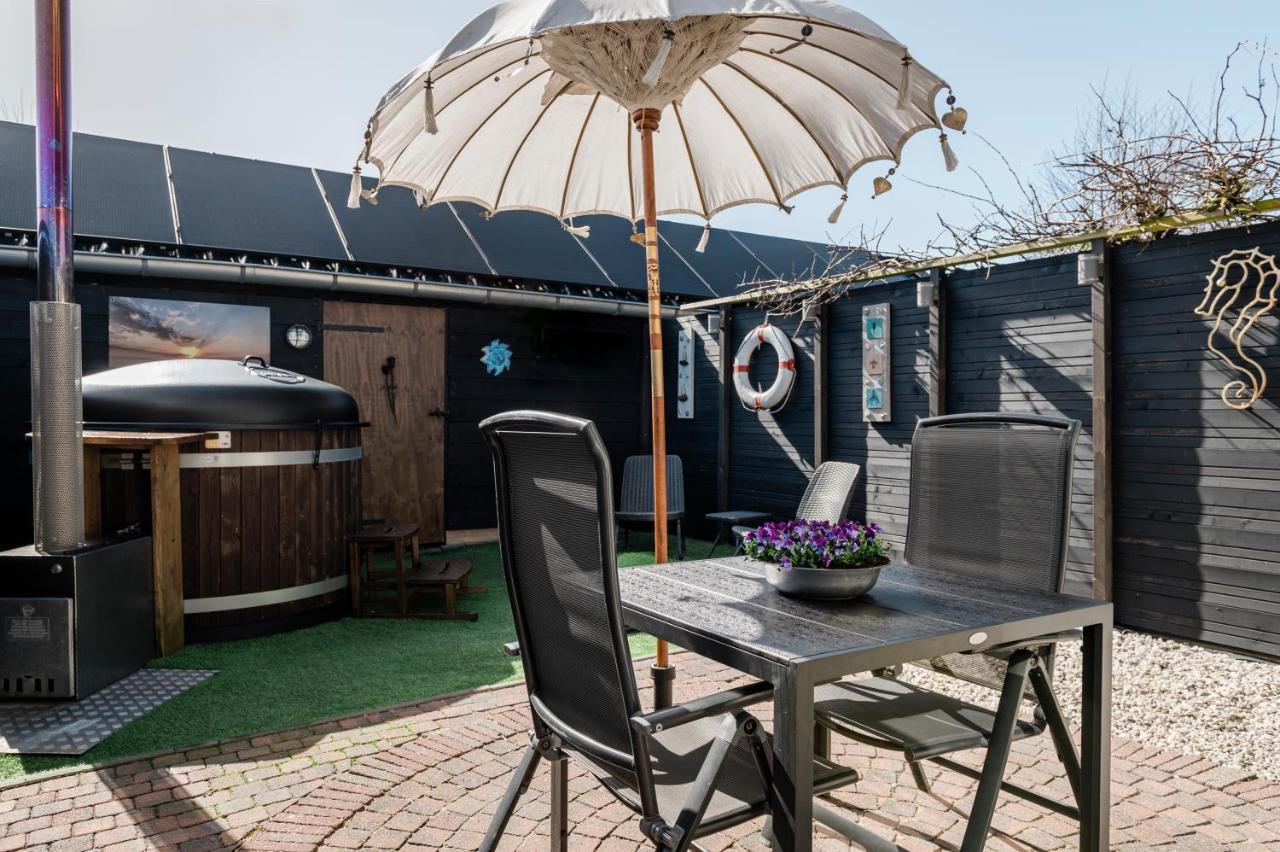 Strandhuis De Zeeparel Met Hottub Petten Kültér fotó